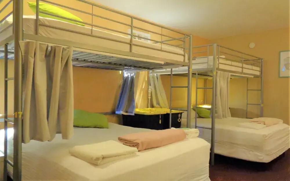 BHostels International Drive North