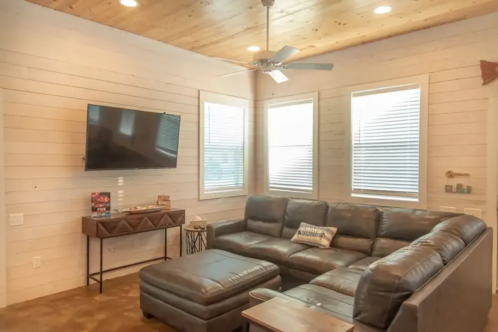 The Villa Reel 4 Bedrooms 4.5 Bathrooms Home