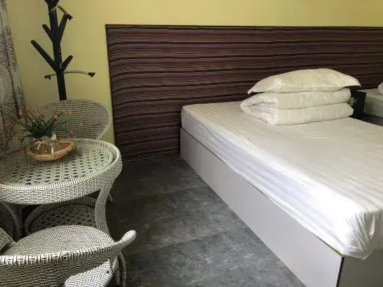 the bitty M graden hotel