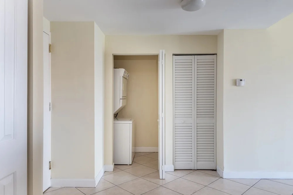 Coral Way by GWC