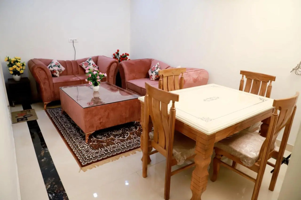 3bhk,Fortune Home E-28 2b Saket Near Max Hospital