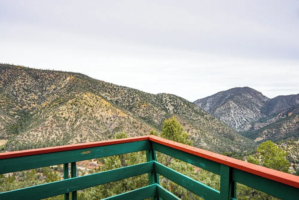 Private Sauna & Mtn-view Deck! Kern County Home