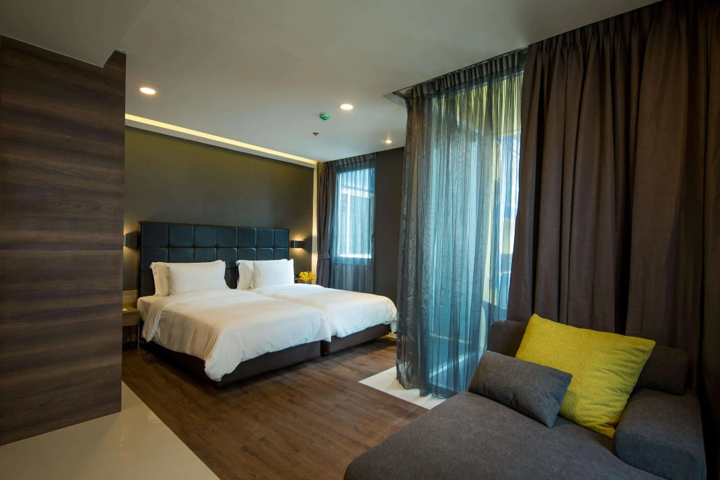 LiT BANGKOK Hotel