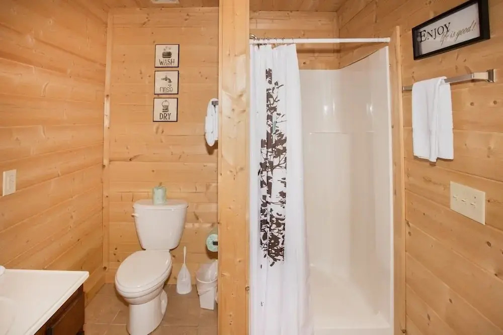 A Cabin to Remember 5 Bedrooms 5 Bathrooms Cabin