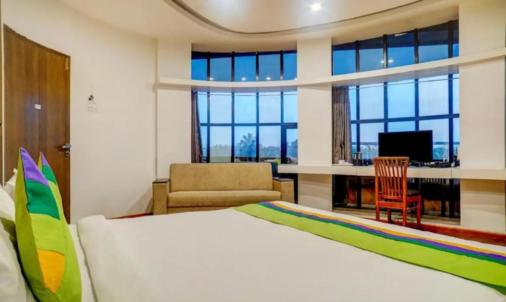 Hotel Shivas Inn