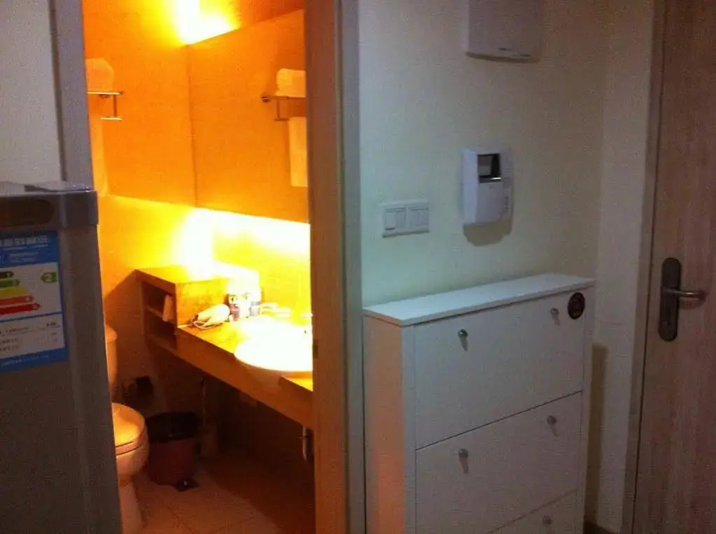 Ningbo 48 Carat City Core Apartment Hotel