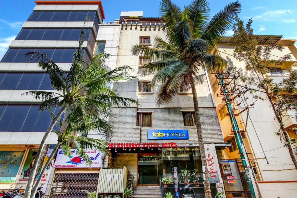 Fabhotel Sri Krishna Suites