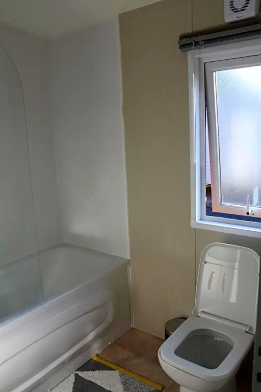 Moonlight Ridge -2 bedroom lodge with hot tub