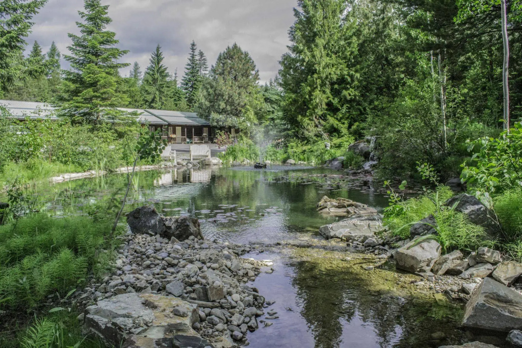 Log Inn Bonners Ferry