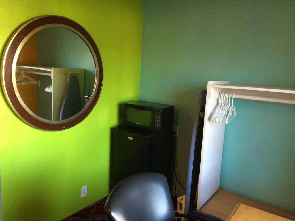 Long Beach Motel