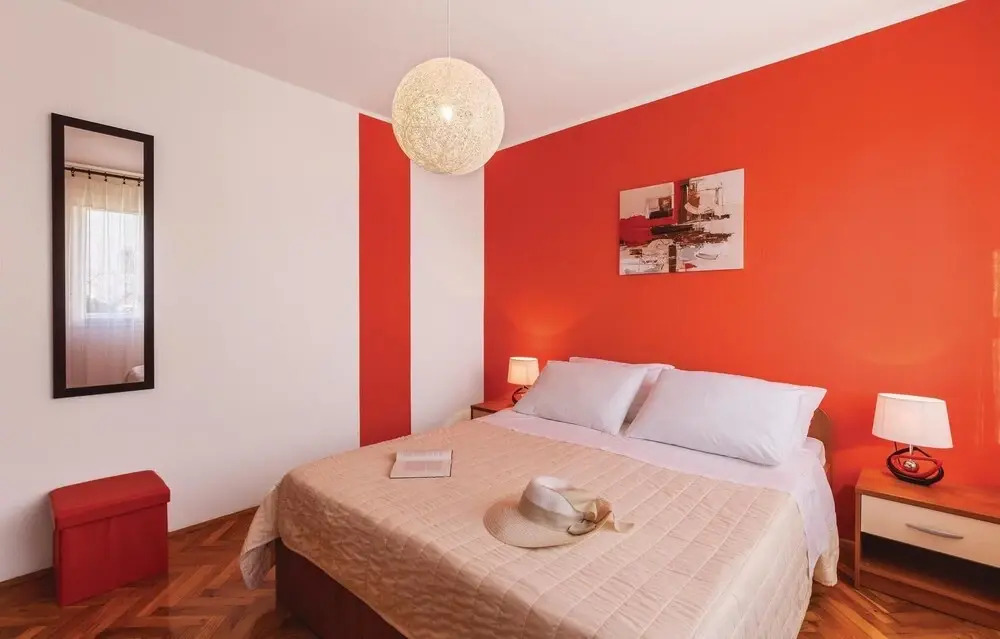 Beautiful Home in Pula With Wifi and 2 Bedrooms