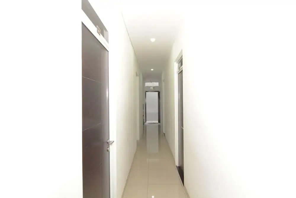 Airy Pecinan Kalikuping Utara 243 Semarang