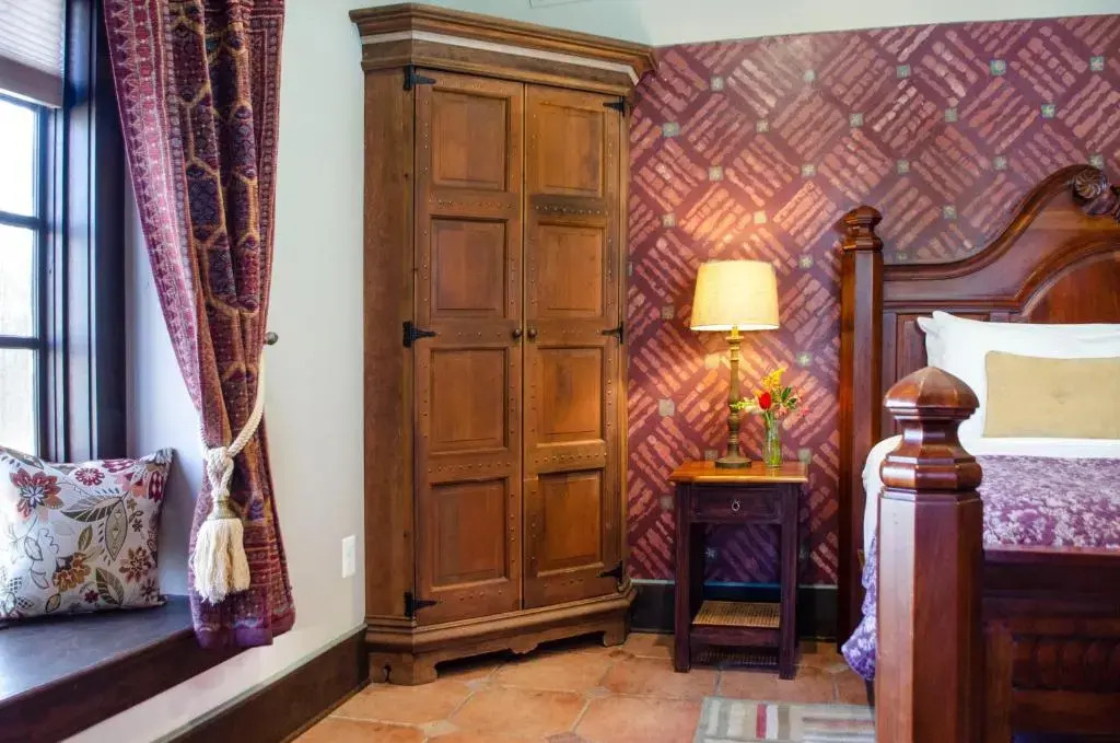 Hillbrook Inn & Spa