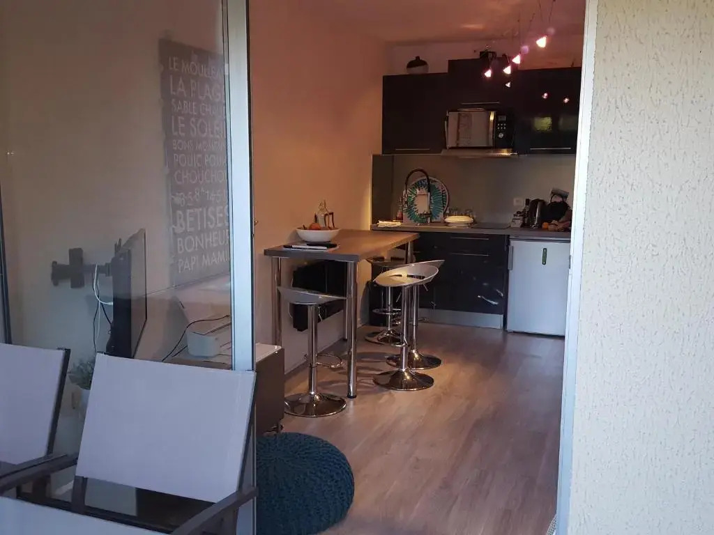 Studio Cabine avec Terrasse proche Plage C208