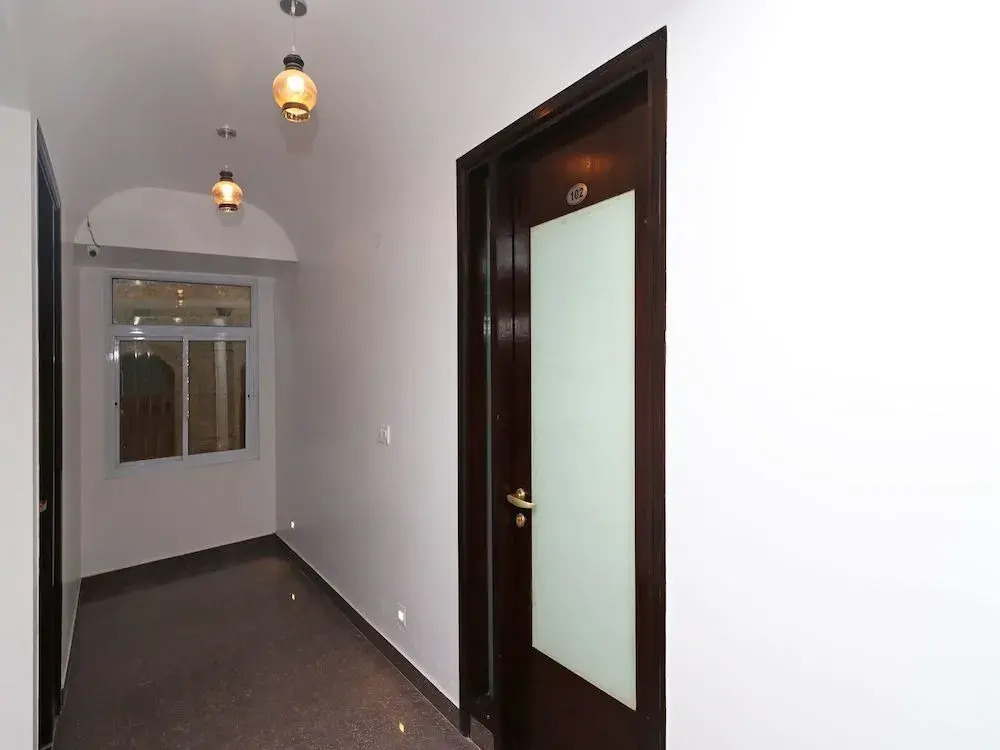 Hotel Delhi 37 by Star Group