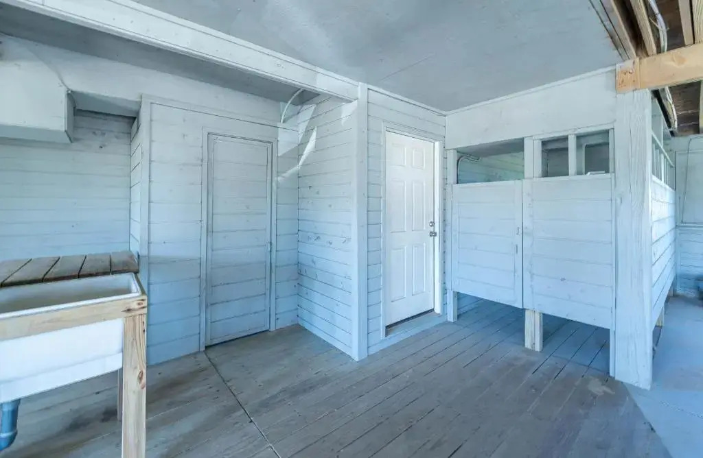York - Duck, Carolina Dunes, Oceanfront, Ocean View, Hot Tub, Large Decks, Pets OK