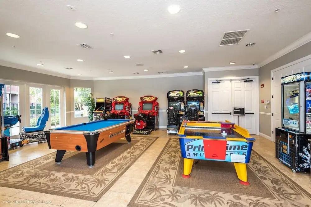 Casa Del Lago Penthouse 3 Bedroom Condo by RedAwning