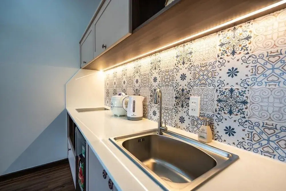 N Queen Apartment Hotel