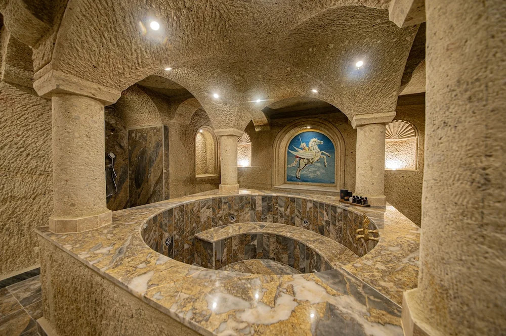 Arkelas Cave House