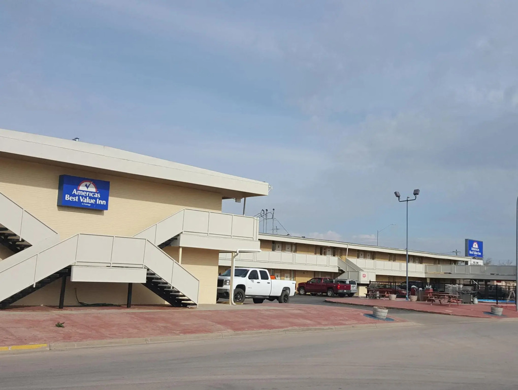Alamo Inn & Suites