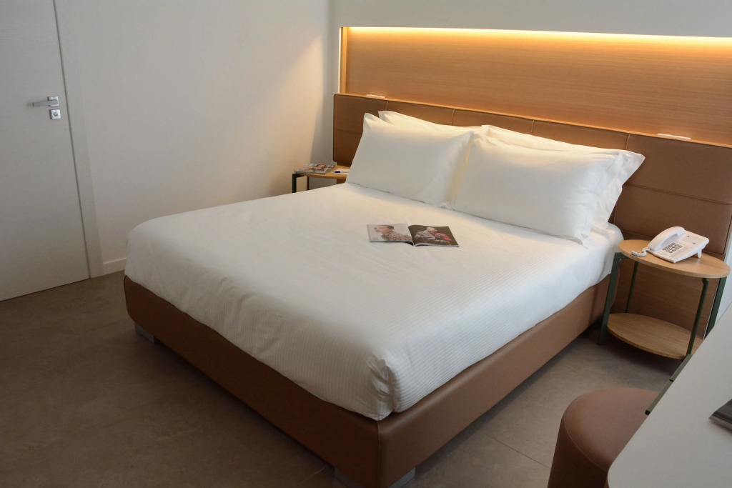 M&F Hotel