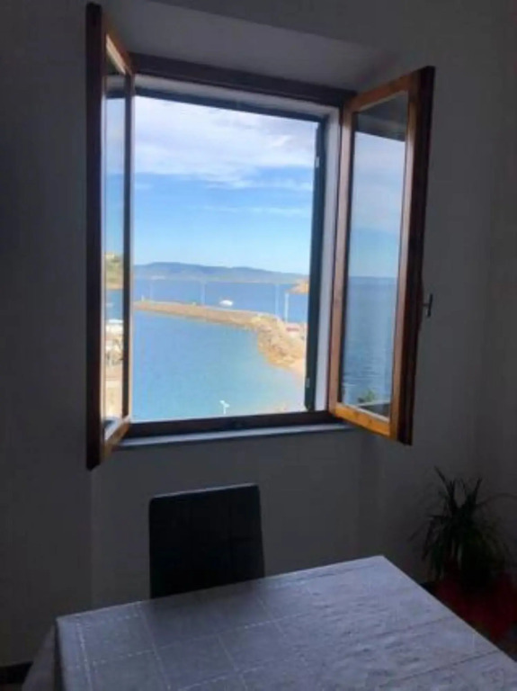 Centrally located apartment with sea view-casetta Annunziata