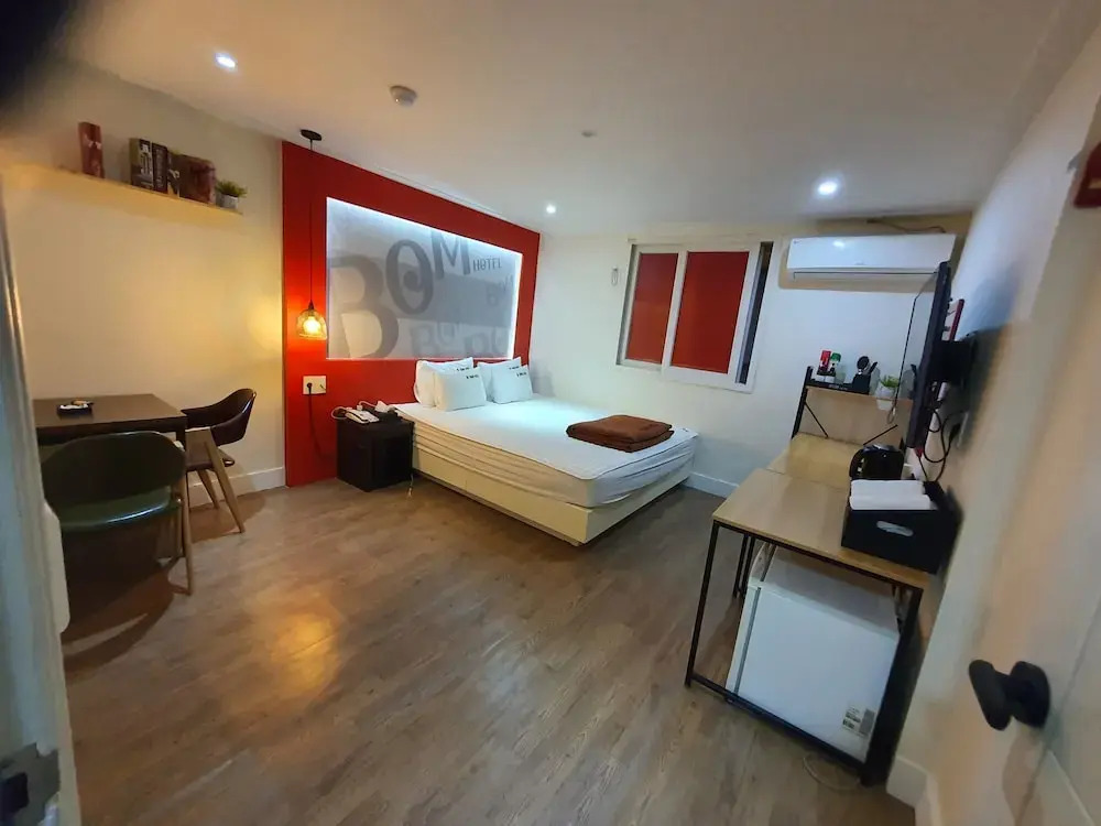Hotel Bom