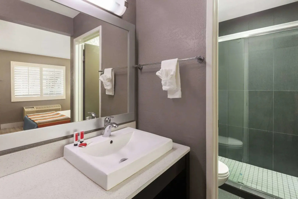 Studio 6 Suites San Ysidro CA San Diego South Bay