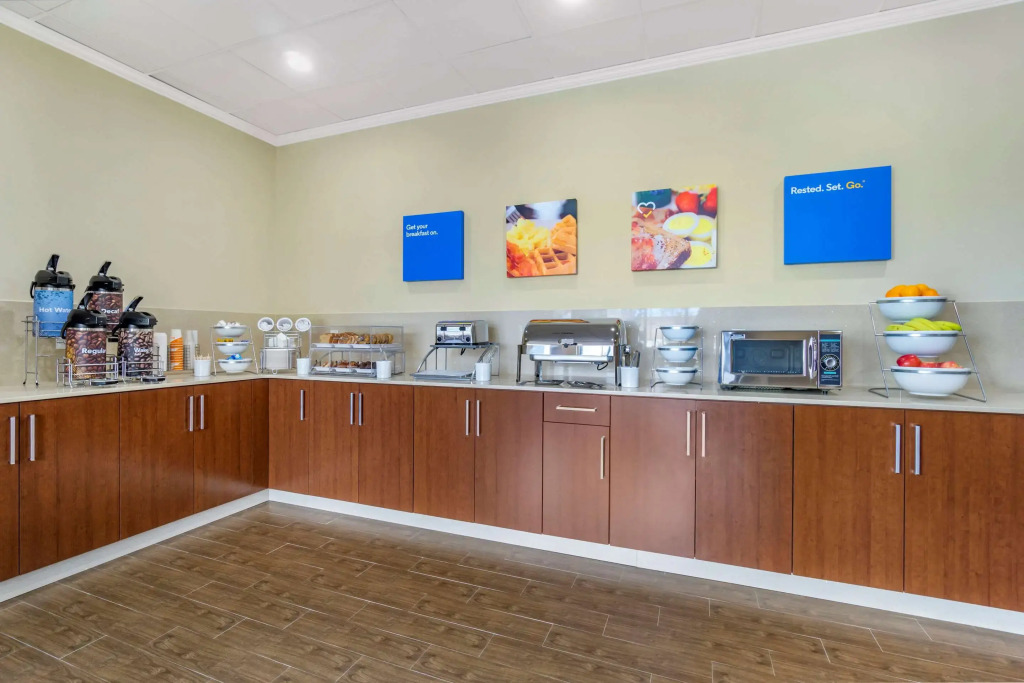Comfort Inn & Suites Lakewood by JBLM