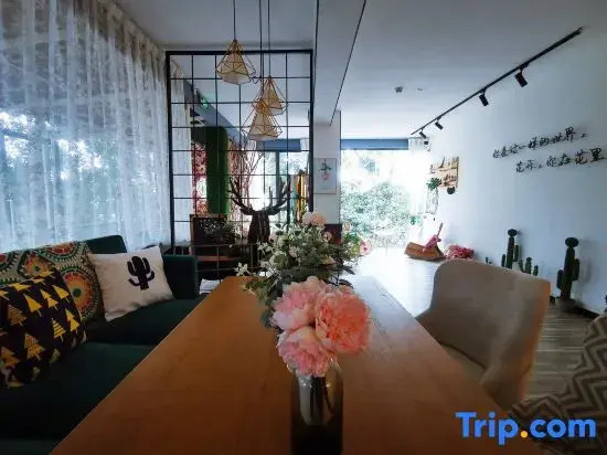 Huali Travel Jiangjing Inn (Guilin Railway Station)