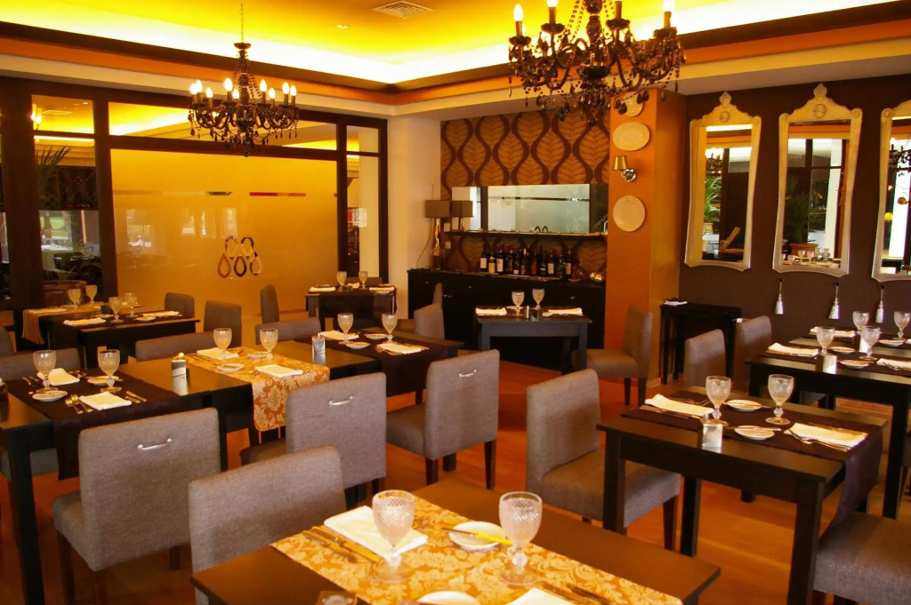 Onyria Quinta da Marinha Hotel