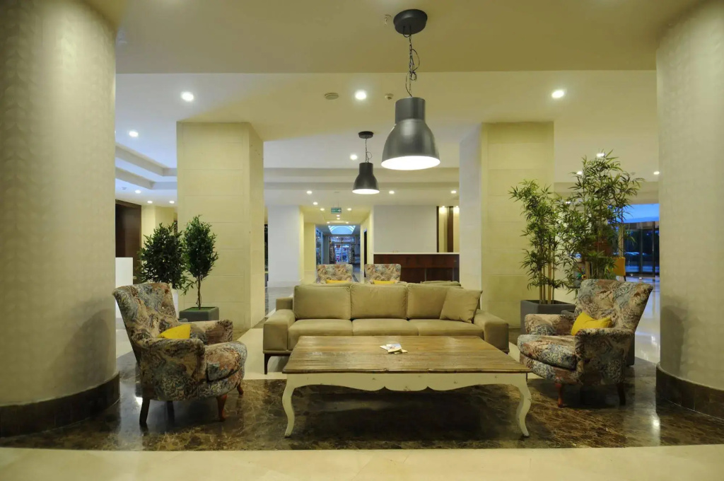 Goldcity Hotel