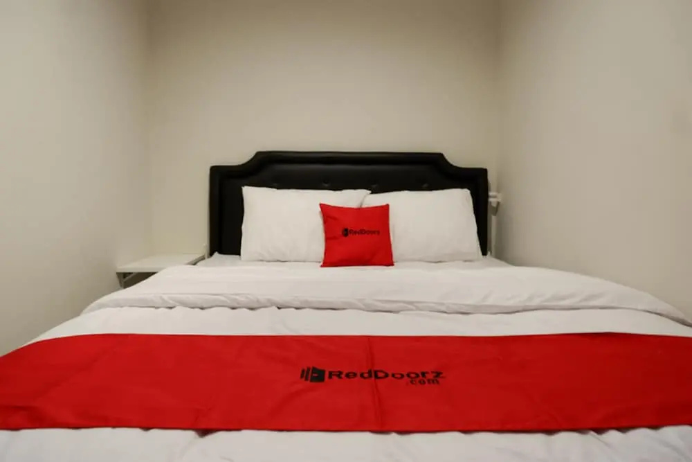 RedDoorz at Losari Area 2 Makassar