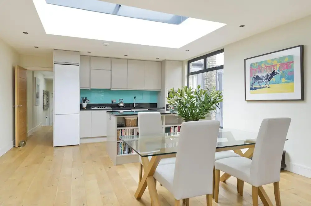 Spacious 3-bedroom Apartment in Earls Court