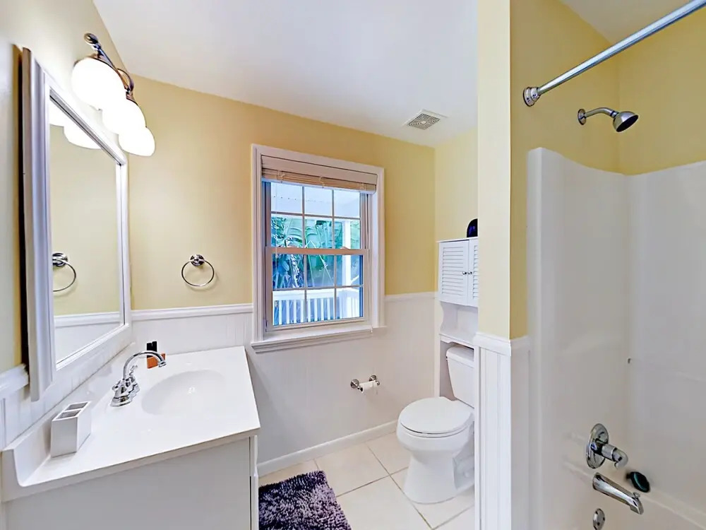 58th St S 1826 - 4 Br Home