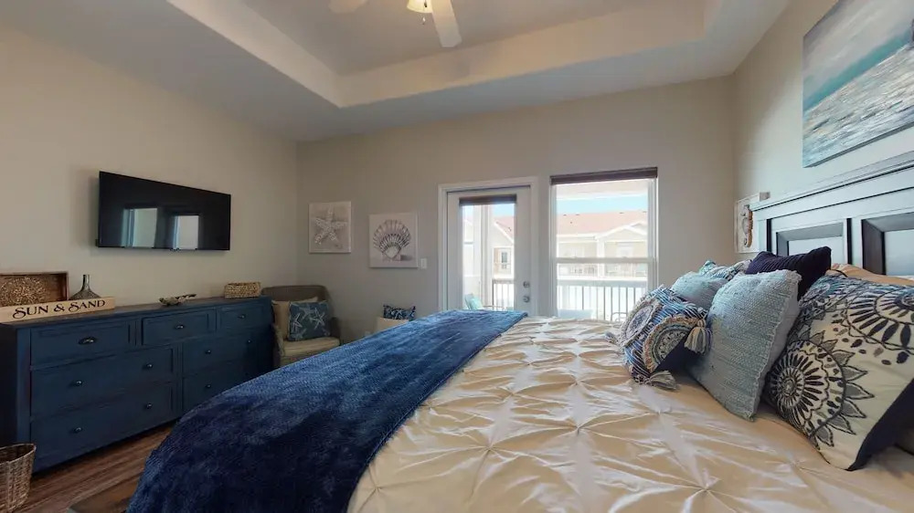 The Chic 3 Bedroom Townhouse