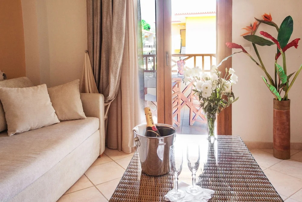 Hotel Paralio