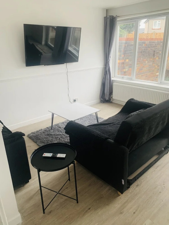 Impeccable 3 bed House in Brentwood