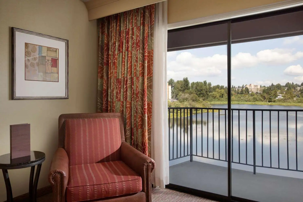 DoubleTree by Hilton Seattle Airport