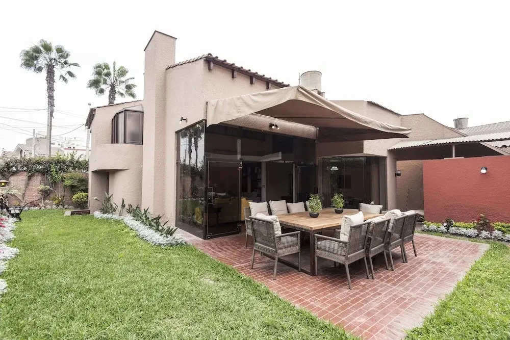 Lima Fabulous  House 5br sleep8 Next Mall