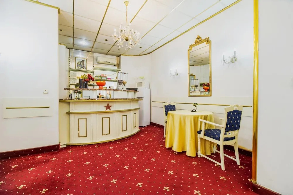 Hotel Carpati Imparatul Romanilor