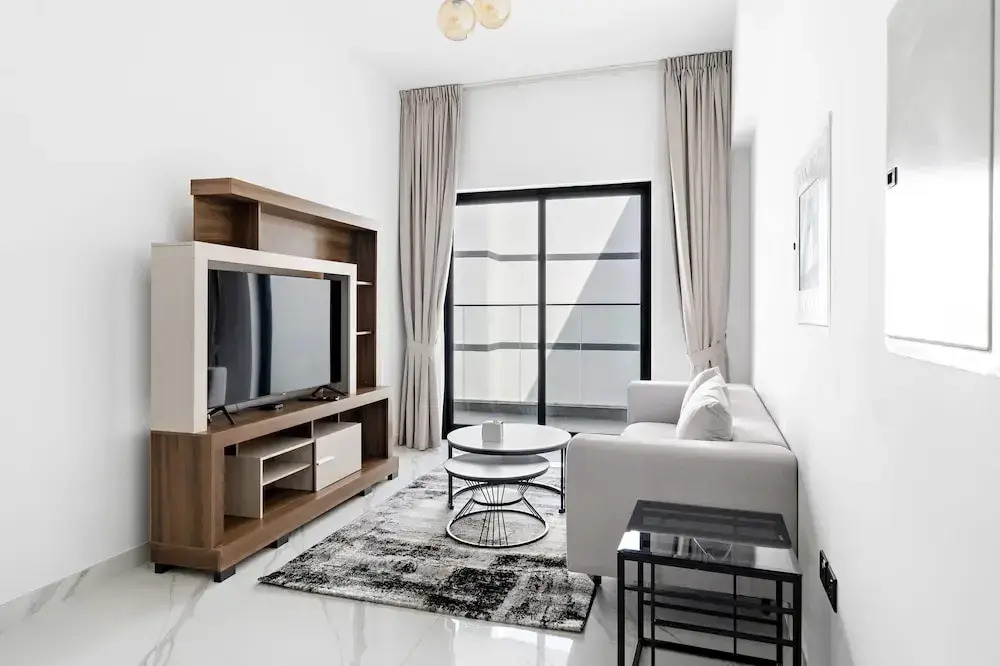 Modern 1-bedroom Apart With Pool gym and Hammam