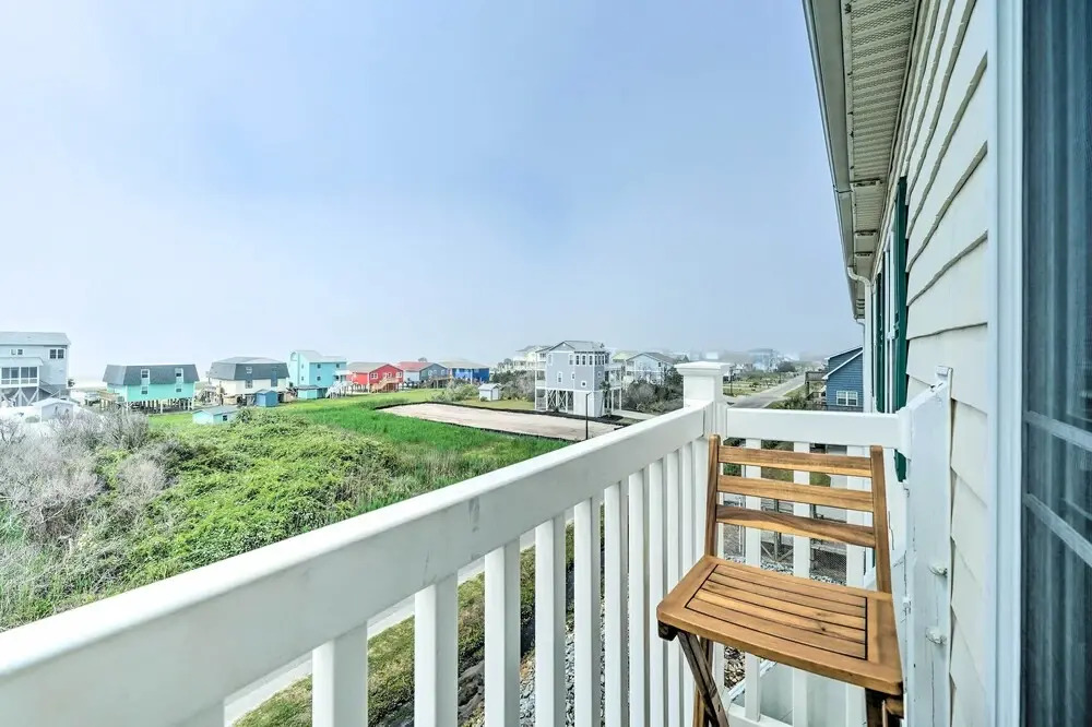 Ocean-view Oak Island Condo, 1 Block to Beach!