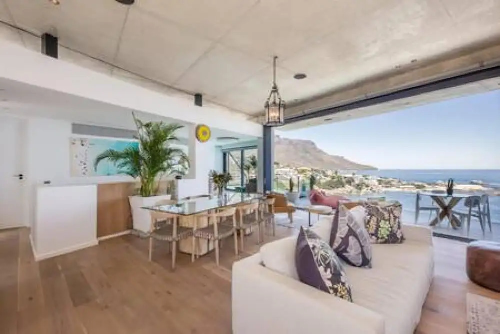 Spectacular Ocean Villa in Camps Bay