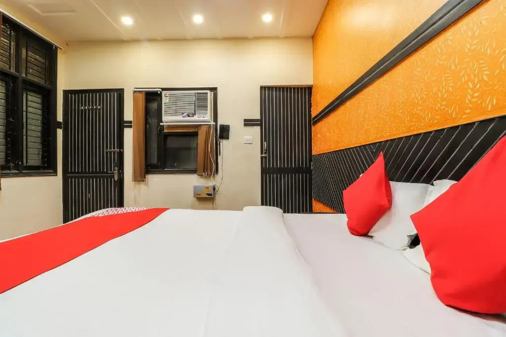 OYO 62485 Hotel City Palace