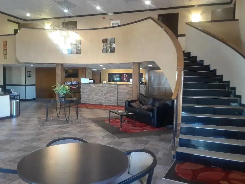 Quality Inn Suites Near University Nm