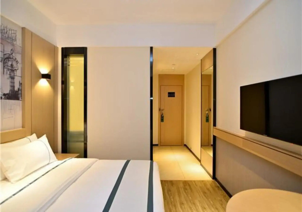 City Comfort Inn Kunming Airport Center