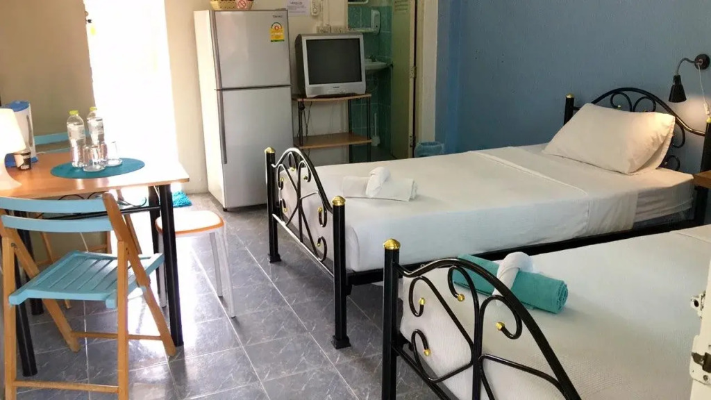 Апартаменты Aromdee Apartment