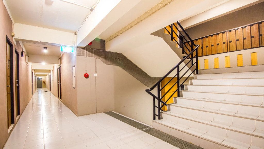 B2 Santitham (Wat Jed Yod) Boutique & Budget Hotel
