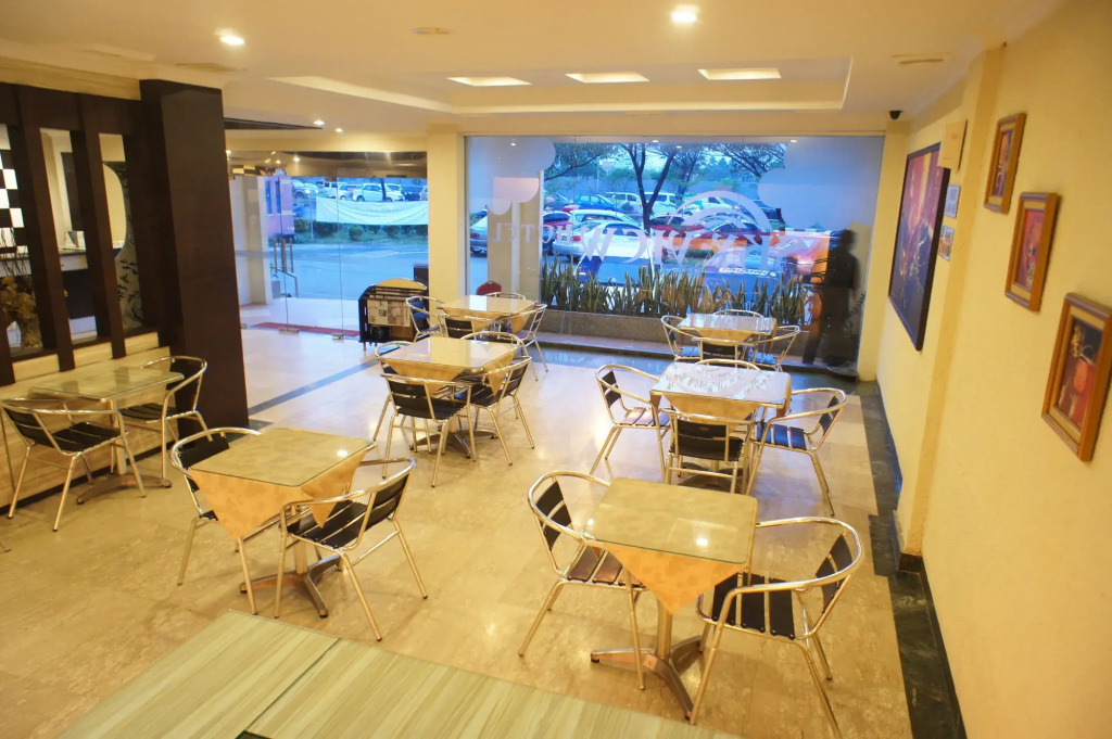 Sky View Hotel Managed by OS